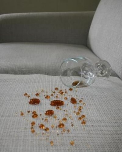 empresa-especializada-em-limpeza-e-higienização-de-estofados-e-cortinas (4)